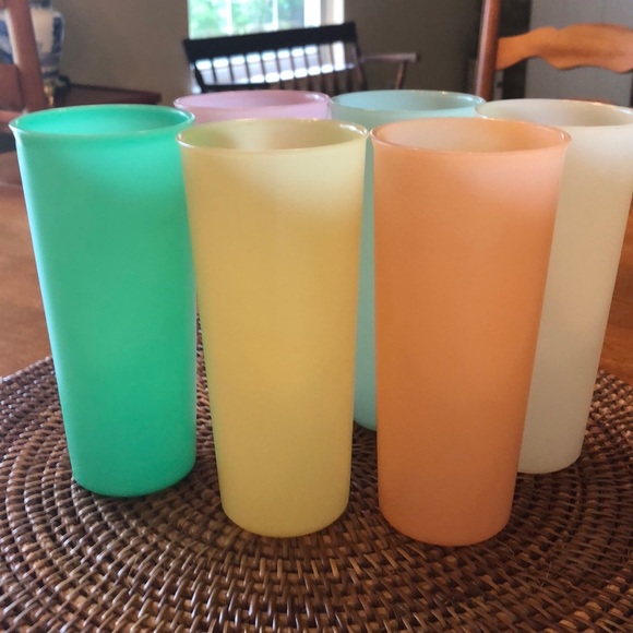 Vintage Tupperware 16oz pastel tumblers #107 - Picture 4 of 8